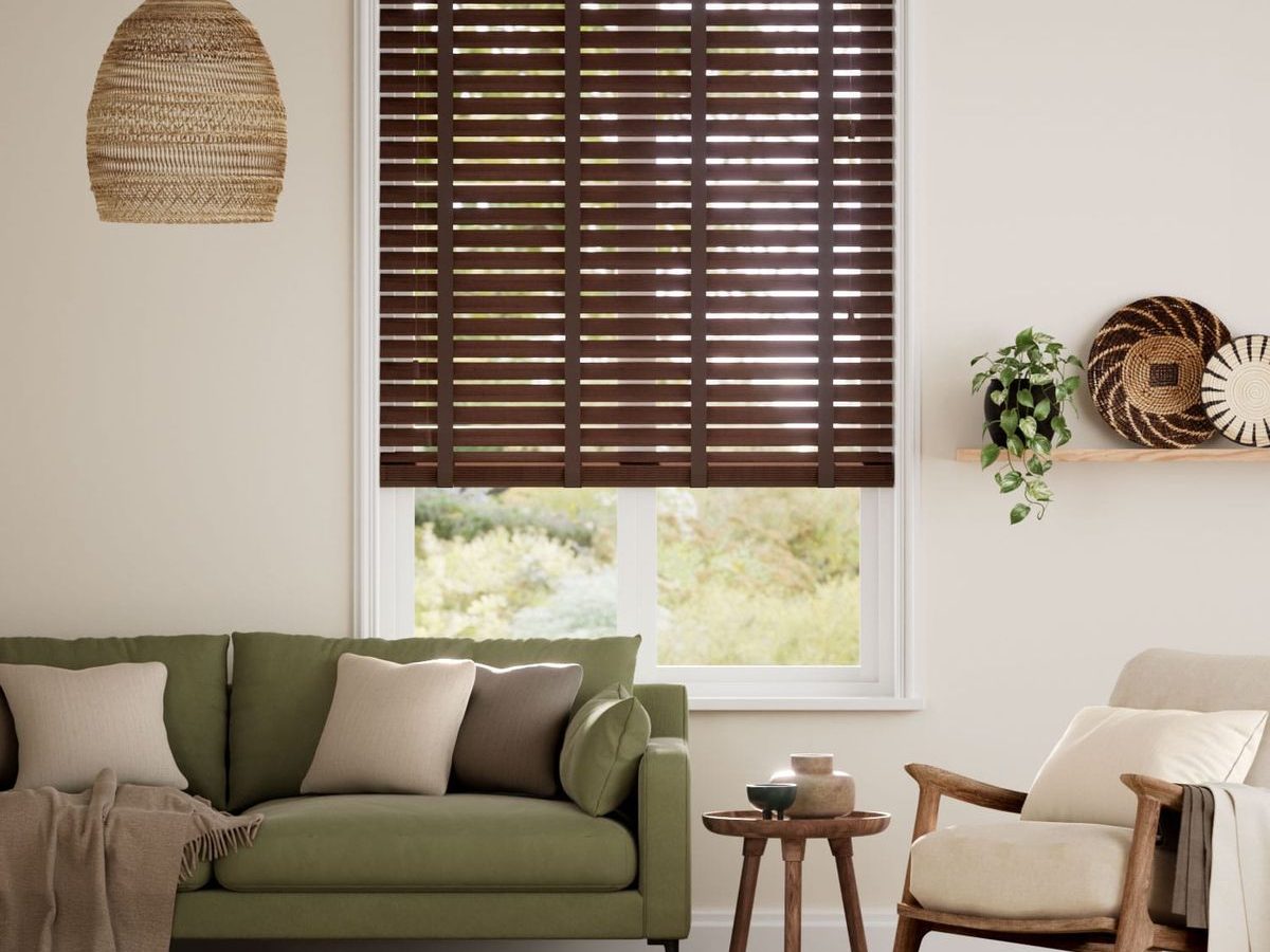 Wooden, Roller, dan Roman Blind: Mana yang Cocok Buat Rumah Kamu? 3 2ad0d2d6081e6842bb98ce136645f5a4 edited