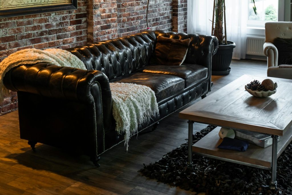 Seni Layering: Kunci Tersembunyi di Balik Interior Rumah Mewah 4 pexels polina kovaleva 5644368 edited