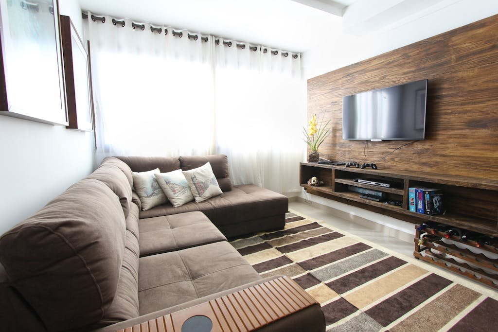 5 Aksesori Rumah yang Membuat Interior Lebih Mewah 2 Ruang Keluarga Mewah
